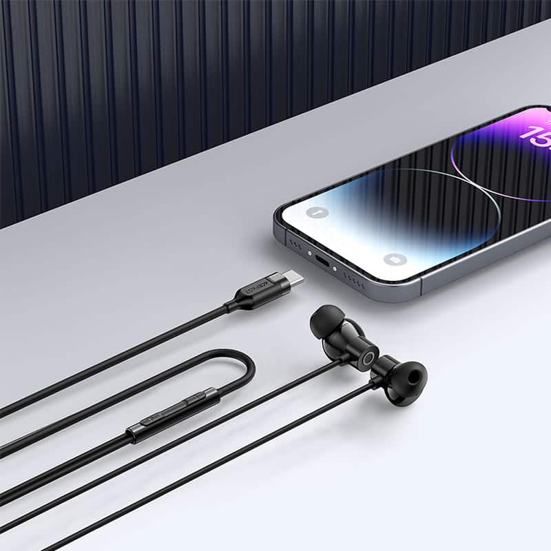 Wired headphones with mic